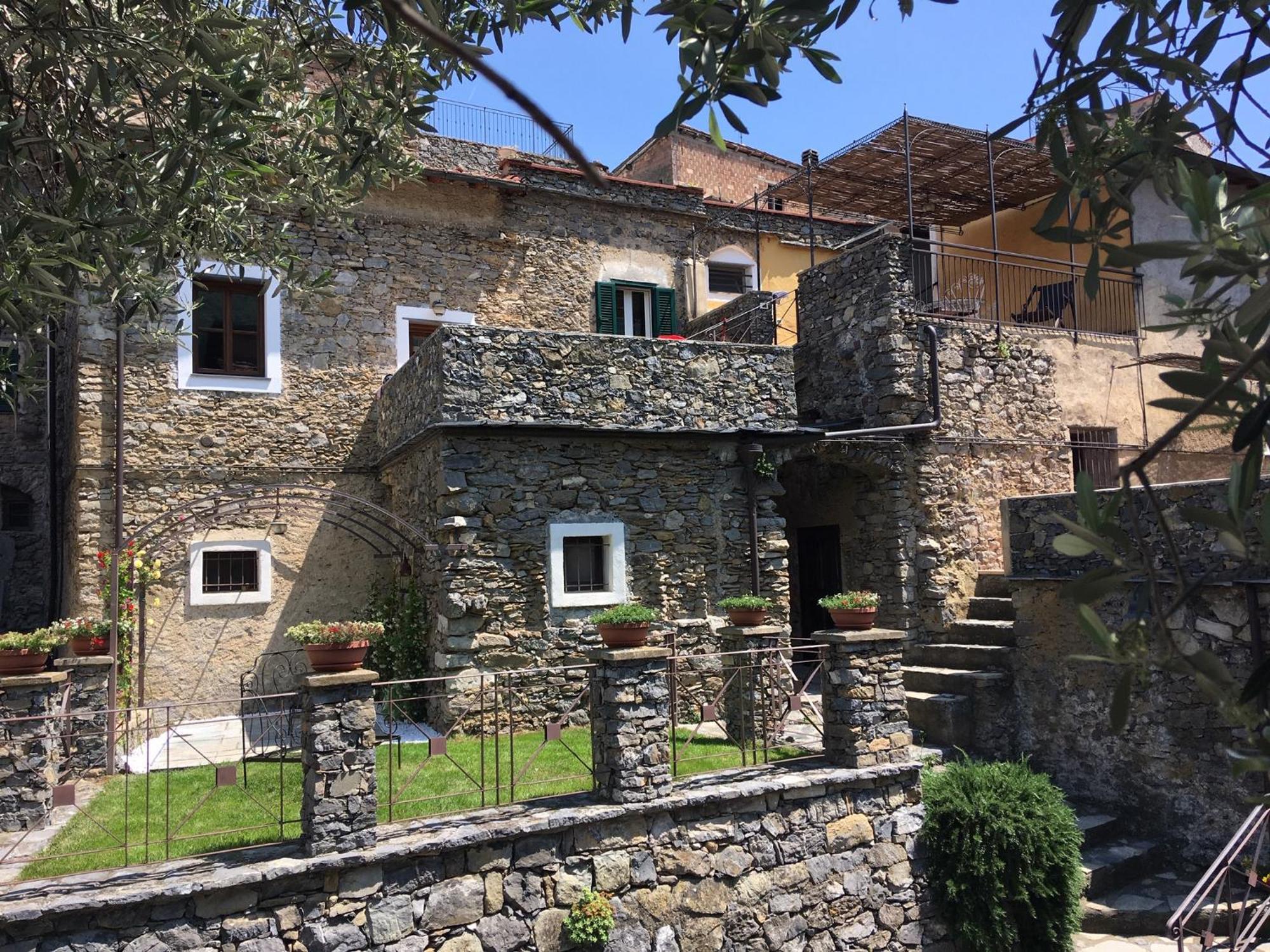 Bed and Breakfast La Casa Dei Nonni Castelbianco Colletta Exteriér fotografie